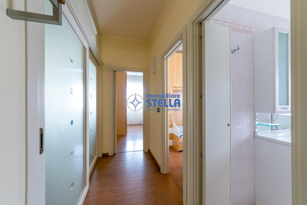 Condominio Adriatico Lido di Jesolo Exterior photo